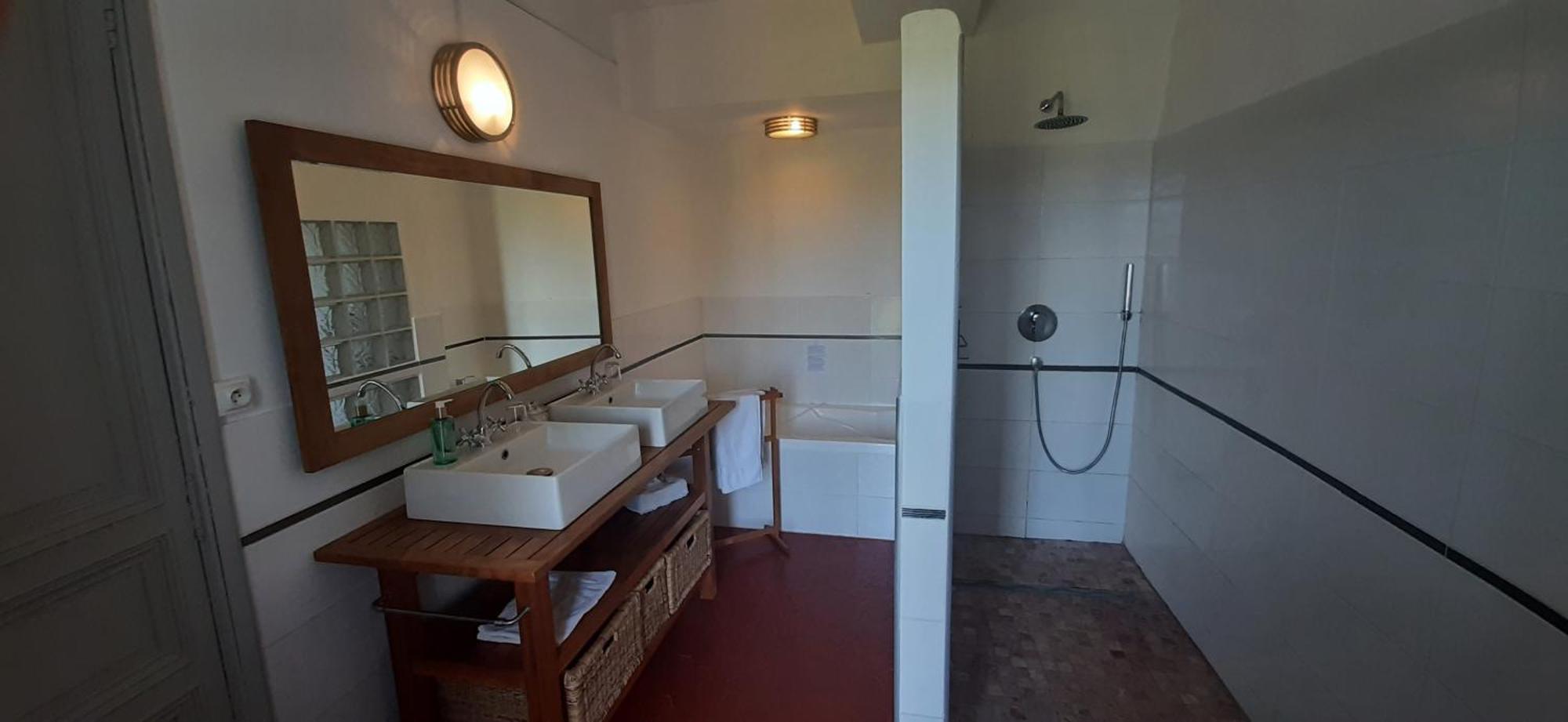 Bed And Breakfast La Grande Lauzade 르 뤽 외부 사진